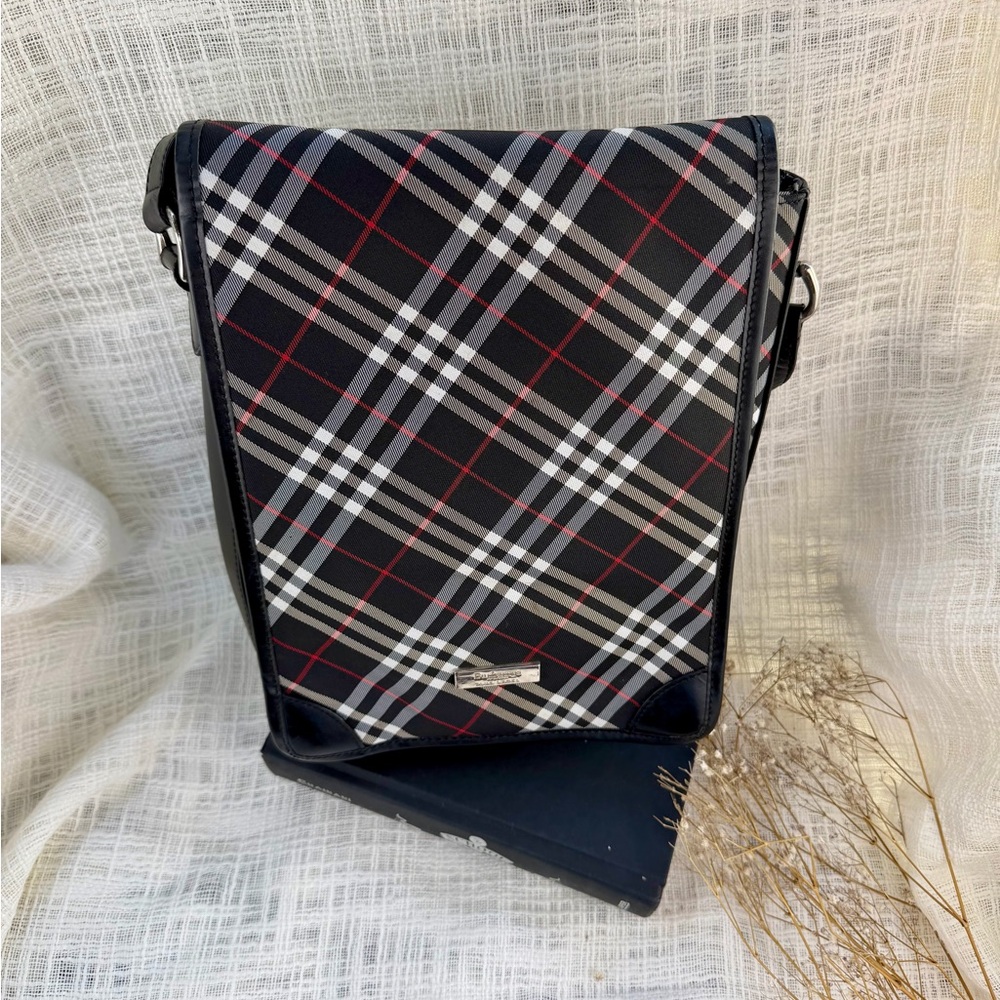 Authentic Burberry Blue Label Black Nova Check Crossbody Bag unisex - Picture 4 of 17